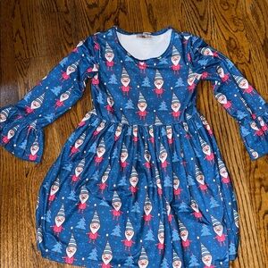 Ruffle girl Santa gnome T-shirt dress with bell sleeves size 8 NWOT